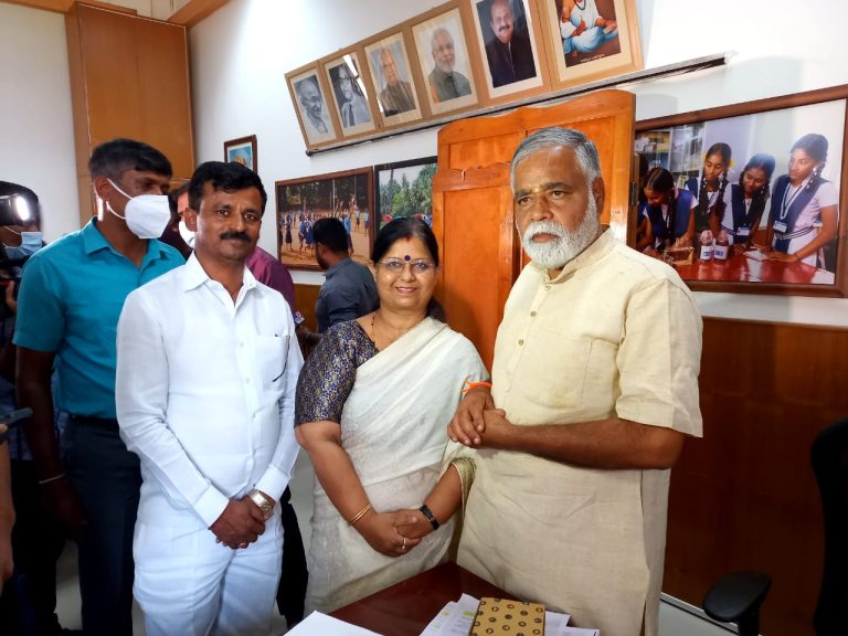 WhatsApp-Image-2022-04-25-at-10.54.43-PM-3-768x576